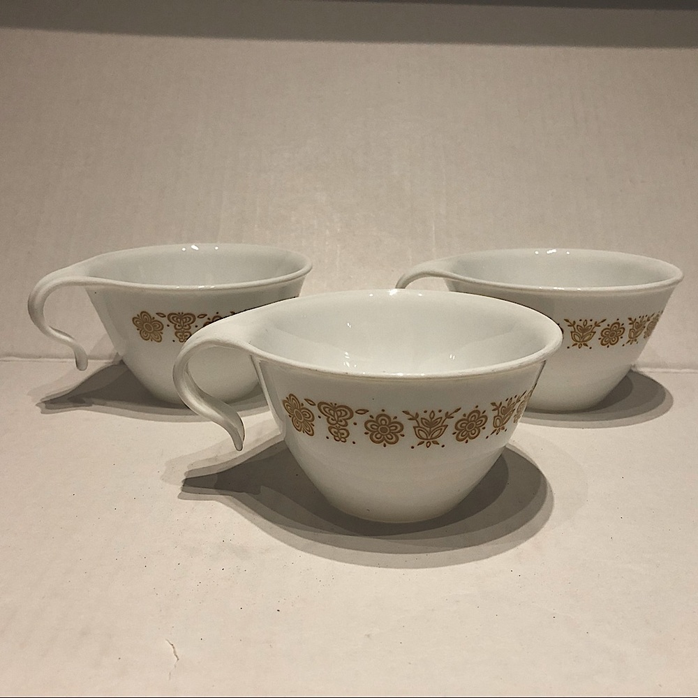 🌼2/$15 Vintage Corelle ‘Butterfly Gold’ Pyrex mugs (3)